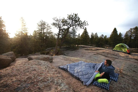 Couple using 45 Degree F Double Sleeping Bag Queen Size XL Tandem Sleep Sack Zips Apart Into Two Sleeping Bags For Tall Folks