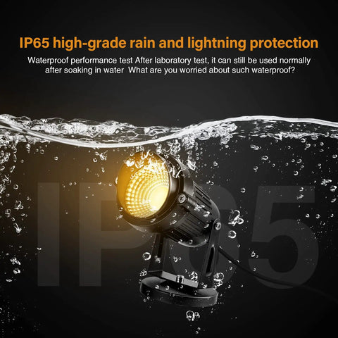 5W 110V Outdoor Landscape Spotlight Kit IP65 Waterproof Warm White 3000K submerged in water, demonstrating waterproof feature