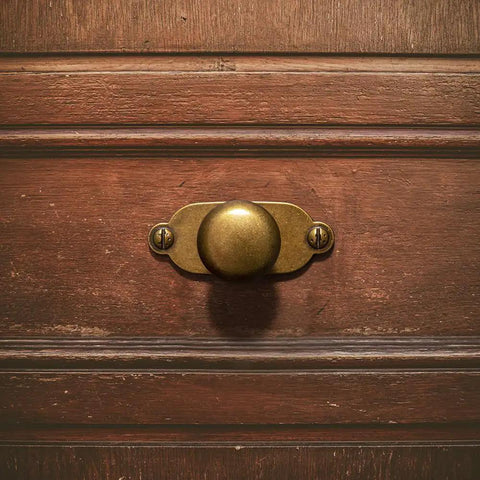 Antique Brass Zinc Alloy Cabinet Knob With Backplate Single Hole Center Mount Durable Top Notch Wear Resistant Hardware Set