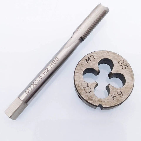 High Speed Steel M7 x 0.5mm Tap And Die Set Right Hand Metric Thread For DIY And Auto Projects Includes 66mm Tap And 25mm Die