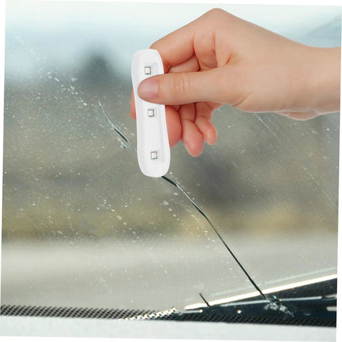 Fast Curing Windshield Chip Repair Tool For All Vehicles Portable Glass Repair Kit For Quick Clear Cracks in use on windshield