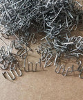 1000Pcs Welder Staples 0.6mm S Wave Staples For Auto Bumper Repair And Plastic Bodywork Kit scattered on surface