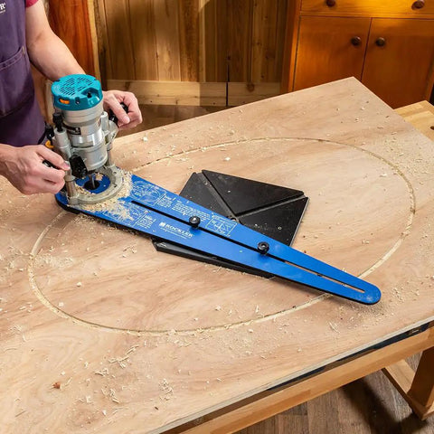 Large Base Plate For Ellipse Circle Cutting Router Jig With Extra Dovetail Keys And Pivot Pins Smooth Operator Guide Base in use, cutting a circle.