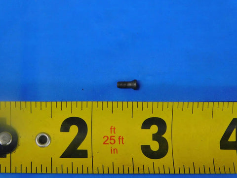 Universal Indexable Insert Retaining Screw Designed For Cnc Lathes And Milling Tools on a ruler measuring 25mm.