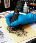 Wireless Tattoo Battery Pack 1600mAh Ultra Light 55g Portable Power Supply For Beginners RCA Compatible Cordless Ink Sessions Ideal For Studio Conventions And On The Go on tattoo pen