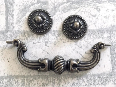 Vintage Style Bail Drawer Pull Antique Bronze Cabinet Handle Dresser Pull Hardware 5.75 Inch Center To Center