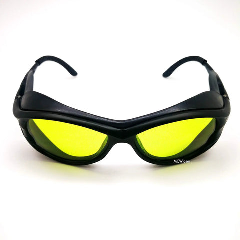 Heavy Duty Laser Safety Goggles Lock Down Eye Protection From UV IR And Blue Light Across 190 To 10600 Nanometers, front view with yellow lenses.
