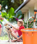 Heavy Duty Battery Powered Stick Water Pump With Three Speed Adjustable Motor used for playful dog bath by kids with water bucket.