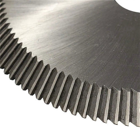 Pro Grade High Speed Steel 80x16x5mm Cutting Wheel And Disc Kit With 110 Teeth And 80 Degree Angle close-up