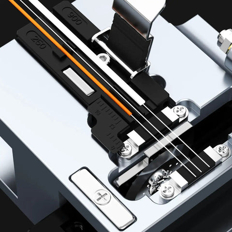 Close-up of Heavy Duty 3 In 1 Optical Fiber Cleaver With Tungsten Steel Blade showing cable alignment for precise cuts.