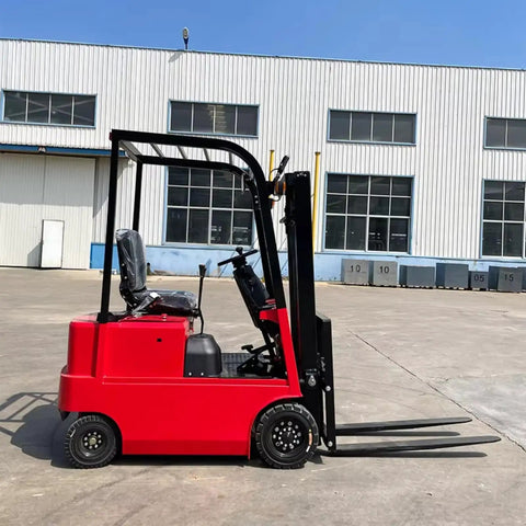 Heavy Duty Electric Forklift Truck, EV Powered Counterbalance Rig For Warehouses And Logistics, side view on concrete floor.