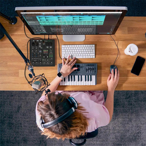 Person using ProFX6v3 6 Channel Analog Mixer With USB Audio Interface Onyx Preamps And EQ GigFX Effects Engine Bluetooth