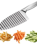NOVANO stainless steel crinkle cutter with wavy blade; handheld potato/vegetable slicer.