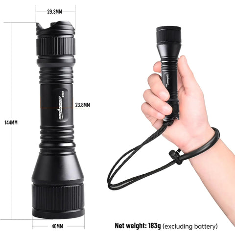Person holding Dive Light 1000 Lumens For Scuba Night Dives IP68 Waterproof Underwater Torch with wrist strap, dimensions shown.