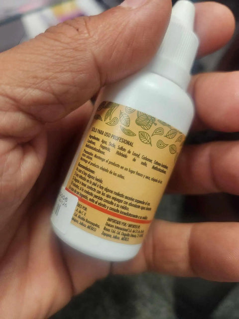 Cuticle Remover Liquid 32ml For Manicure And Pedicure At Home Nail Care Soften Cuticles Quickly With A Gentle Fast Acting Formula For Pro Quality Nails You Can Push Back Easily And Keep Your Hands Looking Fresh; white dropper bottle in hand
