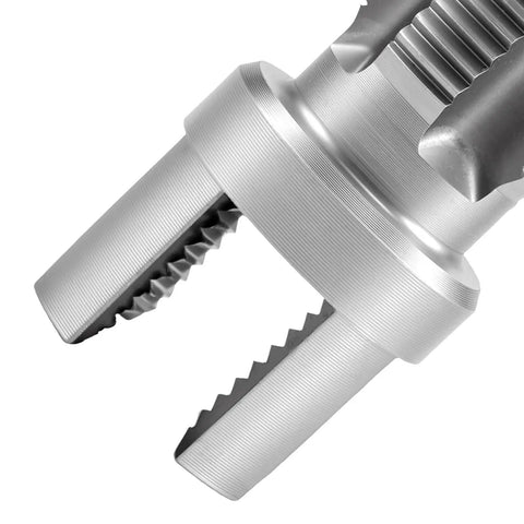 Close-up of the dual function head from the Top Rated 6 Piece Pipe Threading Tool Kit For Pvc, showing serrated cutting edges.