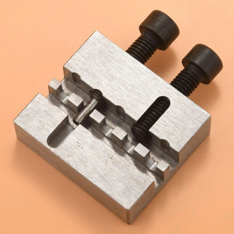 Racing 35 Chain Breaker Tool With CNC Steel Construction Deep Groove Pilot Design And 6 Pin Structure Heavy Duty Screw Pins