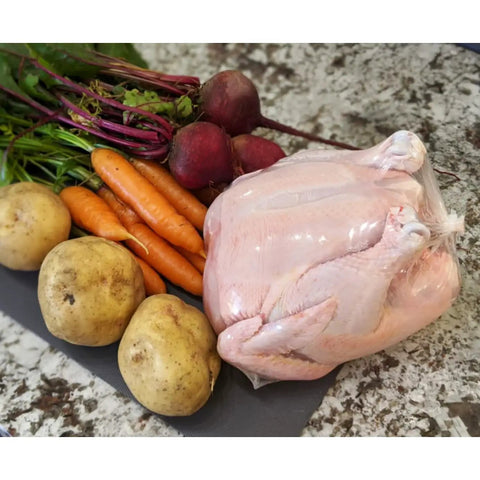 13x18 Inch Poultry Shrink Bags 50 Pack With Zip Ties And Air Straw, Heat Shrink Freezer Safe Chicken Bags For Fresh Meat Storage, No-Fuss Anti-Caking Powder Keeps Bags From Sticking, raw chicken in clear bag with vegetables