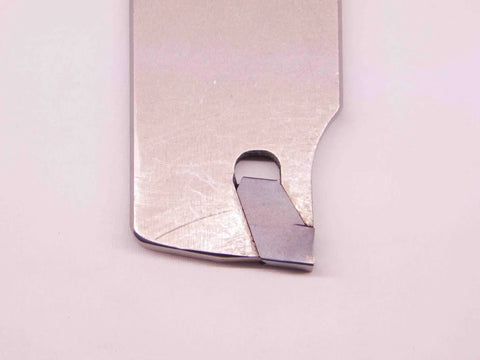 Self Grip Single Ended Right Hand Indexable Cutoff Blade Size 26 5 For Precision Metal Cutting Durable Tooling With Quick Change Action And Long Lasting Cutting Edge, close-up