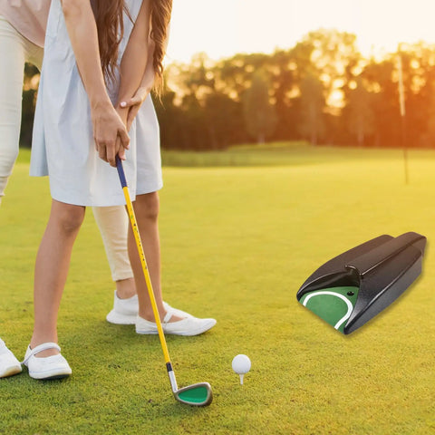Automatic Golf Ball Return Putting Unit For Indoor Practice Battery Powered Golf Hole in garden setup