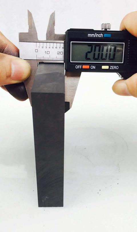 Measuring Pro Grade Graphite Ingot Block For EDM Milling Surface 99.9% Purity 100 By 100 By 20 Mm Black With Tight Tolerance.
