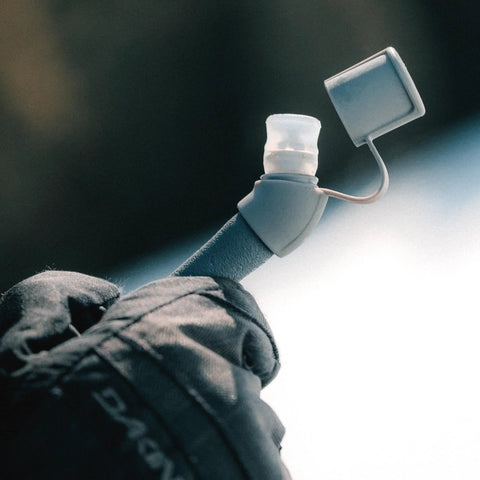 HydraPak ArticFusion insulated drink tube with quick-release cap; blue hose and gray cap.