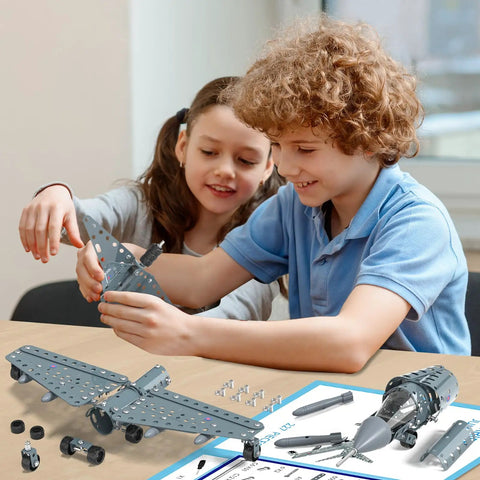 Children assembling STEM Building Project Airplane Kit For Kids 8 9 10 11 12 With 282 Pieces, Model Jet Set Assembly Science Toy