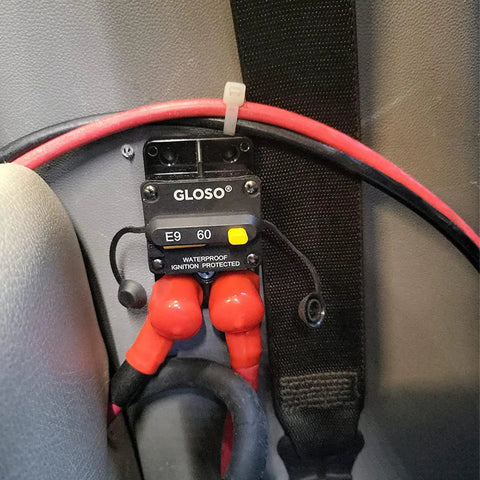 Badass 175A Circuit Breaker With Darn Tough IP67 Seal And Switchable Manual Reset For Car Truck RV Marine Boat, close-up view.