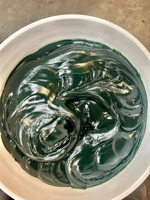 High Temp Green Two Lithium Complex Multi Purpose Lubricant 35 Lb Pail For Wheel Bearings And Chassis Meets GC LB EP2 Extreme Pressure