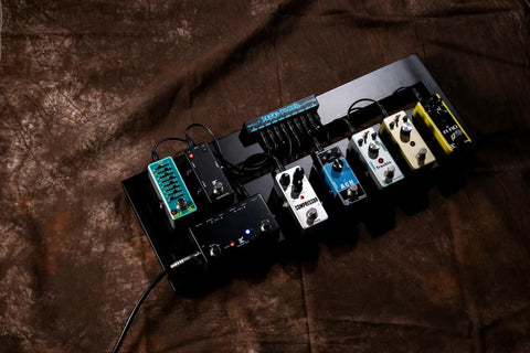 Compact 14 Inch Guitar Pedal Board With Solid Build And Lightweight 350 g 14 By Five And A Half By One Inch holding mini effects