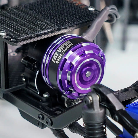 Beefed Up Fat Viper 2204 2400KV Brushless Outrunner Motor And Transmission mounted on RC chassis close-up