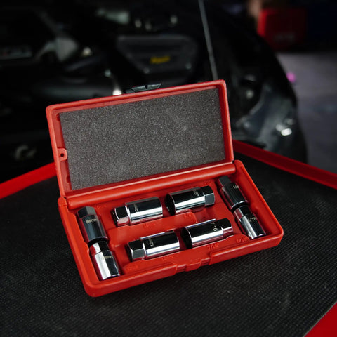 8 Piece Stud Extractor Set For SAE And Metric, Broken Stud Removal Sockets, Stud Puller Kit For Automotive Repairs, Versatile Tool To Remove Rusted, Stripped And Broken Studs in red carrying case.