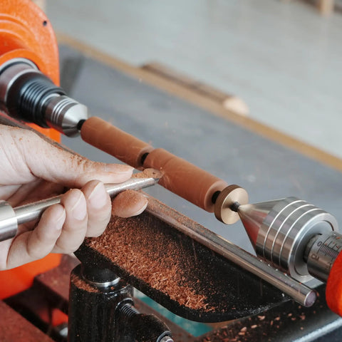 Person using Pen Mandrel Kit For MT1 Morse Taper Woodturning Lathe Simple MT1 Spindle Setup For MT1 Lathes on a wood lathe