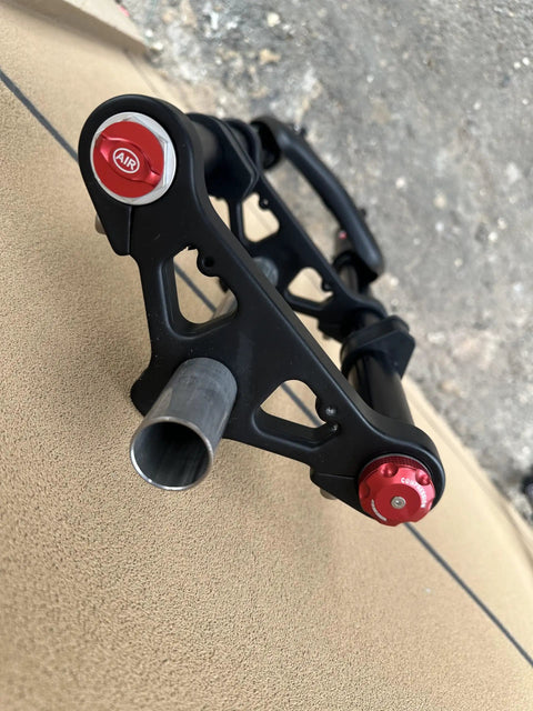 Air Suspension Front Fork For 20 Inch 4.0 Fat Tire Bikes And Ebikes 135mm Spacing One Eighth Inch Straight Tube Manual Lockout 9mm QR MTB