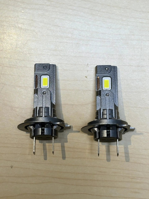 H7 Fog Light Bulbs Pack of 2, Crazy Bright 40,000LM, 6500K Cool White, Real One To One Halogen Mini Size, Plug And Play Replacement