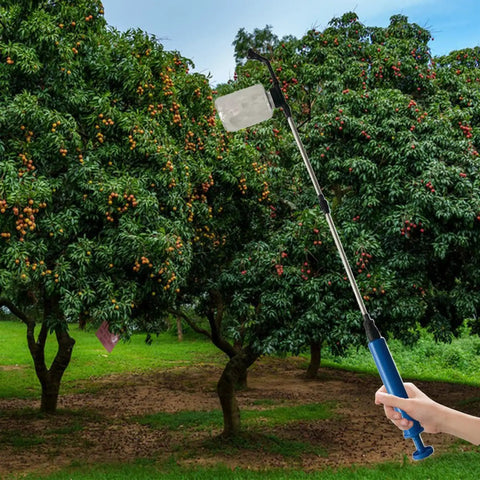 Telescopic 93cm Fruit Pollinator Sprayer With Metal Rod Lightweight And Grab And Go Pollination Tool For Orchards in use