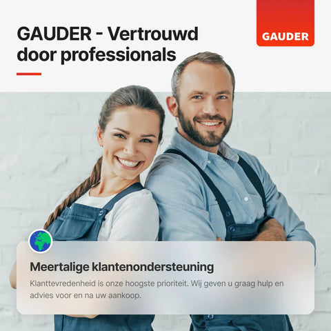 Two professionals in aprons smiling with Gauder logo and text about customer support in Dutch.