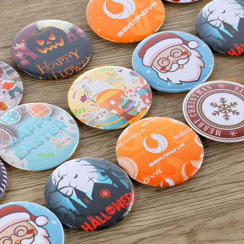 Assorted holiday-themed badges made with DIY Button Maker Kit 32mm Badge Press Machine With 1000 Button Blanks Circle Cutter