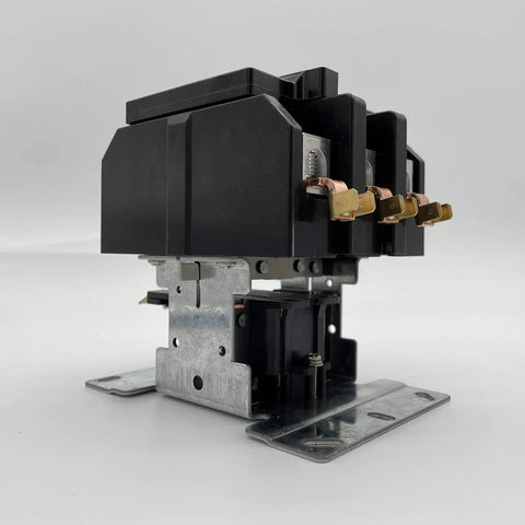Side view of a Three Pole 90 Amp 120 Volt AC Contactor With Silver Cadmium Oxide Contacts And Class F Insulation A2L Compliant