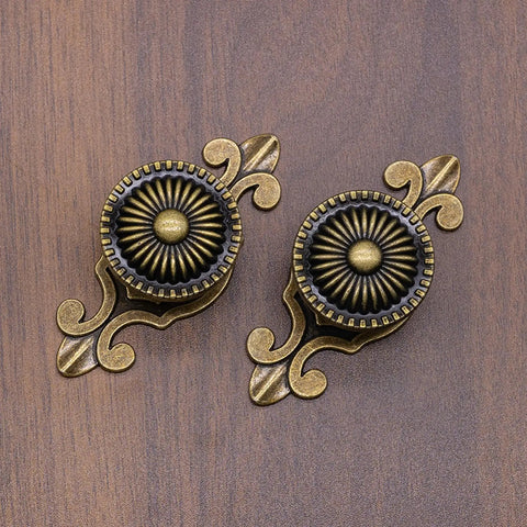 Antique Brass Cabinet Knobs With Backplates 4 Pack Zinc Alloy Solid Round Mushroom Drawer Pulls showcasing decorative detail.