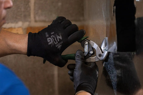 Premium Aviation Snips With Upright Right Cut Design Ambidextrous Grip For Smooth Handling Heavy Duty Sheet Metal Cutter Built Different To Shred Through Steel Tin Fast Top Shelf Pick For Any Garage Or Pro Build