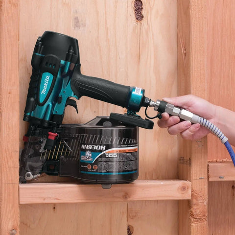 Ultra Lightweight Contractor Air Hose With True Kick Ass Kink Resistance Hella Tough All Weather Body connects to a nailer.