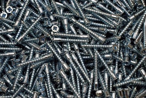 Close-up of 250 Pack Pozi Drive Flat Head M7 By 50mm Confirmat Wood Screws For Diy Projects Coarse Thread 7 Mm Diameter