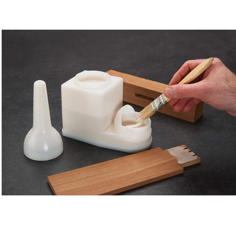 Real Slick Woodworking Glue Storage Tub Point Nine Liter With Quick Release Conical Cap And Stiff Nylon Chip Brush For Hassle Free Water Based Adhesive Jobs