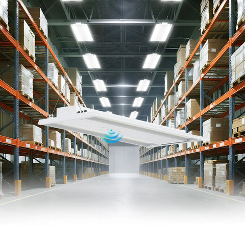 210W LED Linear High Bay Shop Light With Large Central Lighting Area 31500 Lumens 120 To 277 Volt in warehouse setting