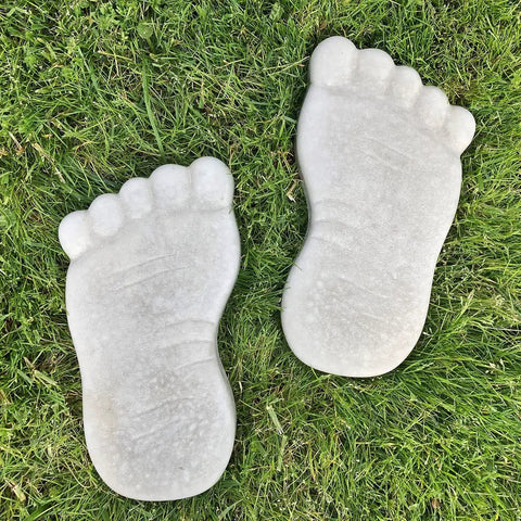 Footprint Stepping Stone Mold For Concrete And Cement Projects, DIY Garden Pathway Stones on grass lawn