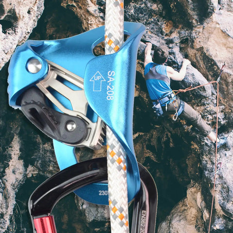 Upgraded Chest Ascender For Climbing With Stainless Teeth CE Certified 100 Kilograms Rappelling Gear, climber on rock face