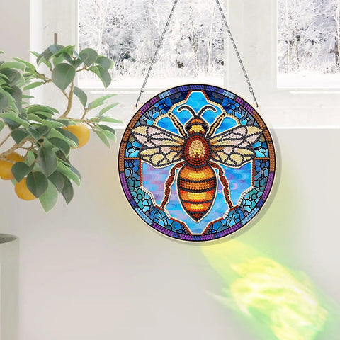 Diamond Art Sun Catcher Window Pendant Kit For DIY 5D Diamond Dots Painting Glass Suncatcher with bee design hanging.