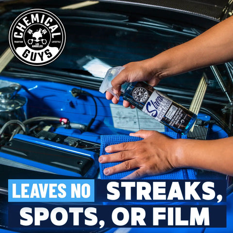 Applying Streak Free Glass And Window Cleaner For Tinted Windows Ammonia Free Safe On Factory And Aftermarket Tint 16 Oz Powerful