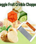Crinkle cutting knife with stainless steel blade and wooden handle